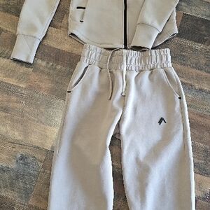 Women's Alphalete jogger set